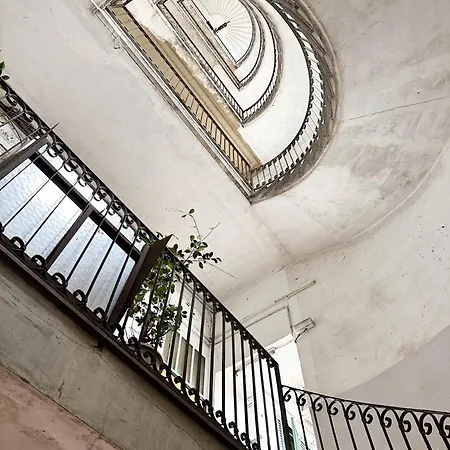 Casa Friends' House Napoli-3